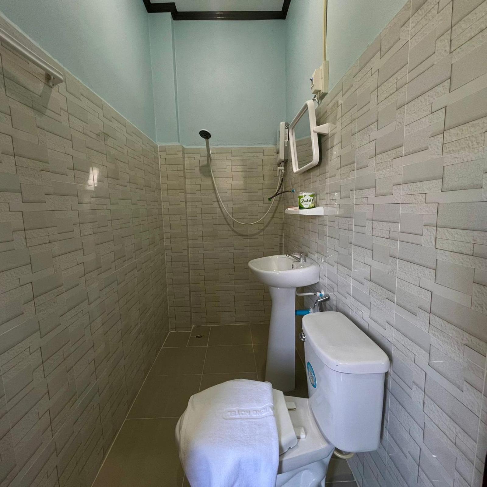 Smile Guesthouse Vangvieng Vang Vieng Exterior photo