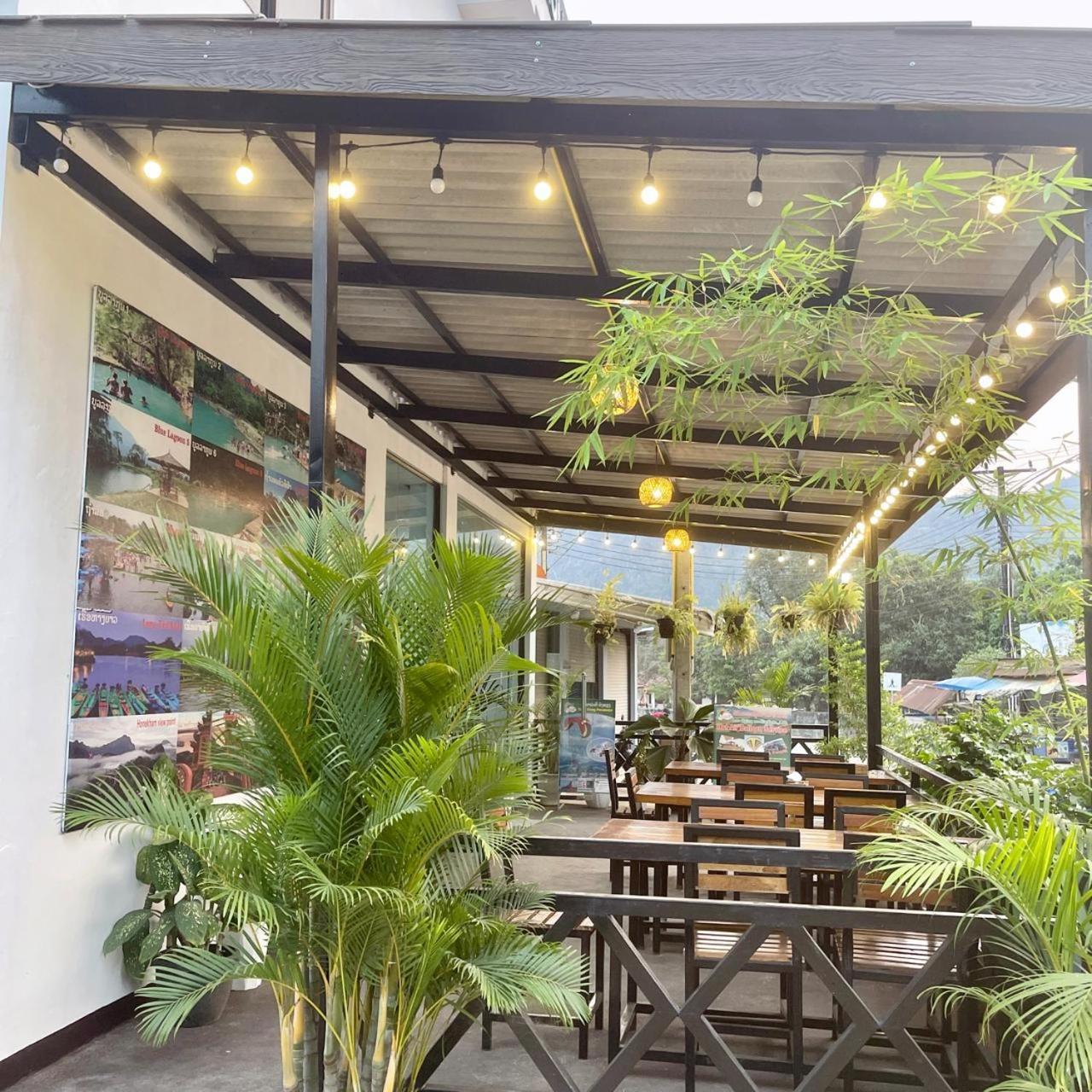 Smile Guesthouse Vangvieng Vang Vieng Exterior photo
